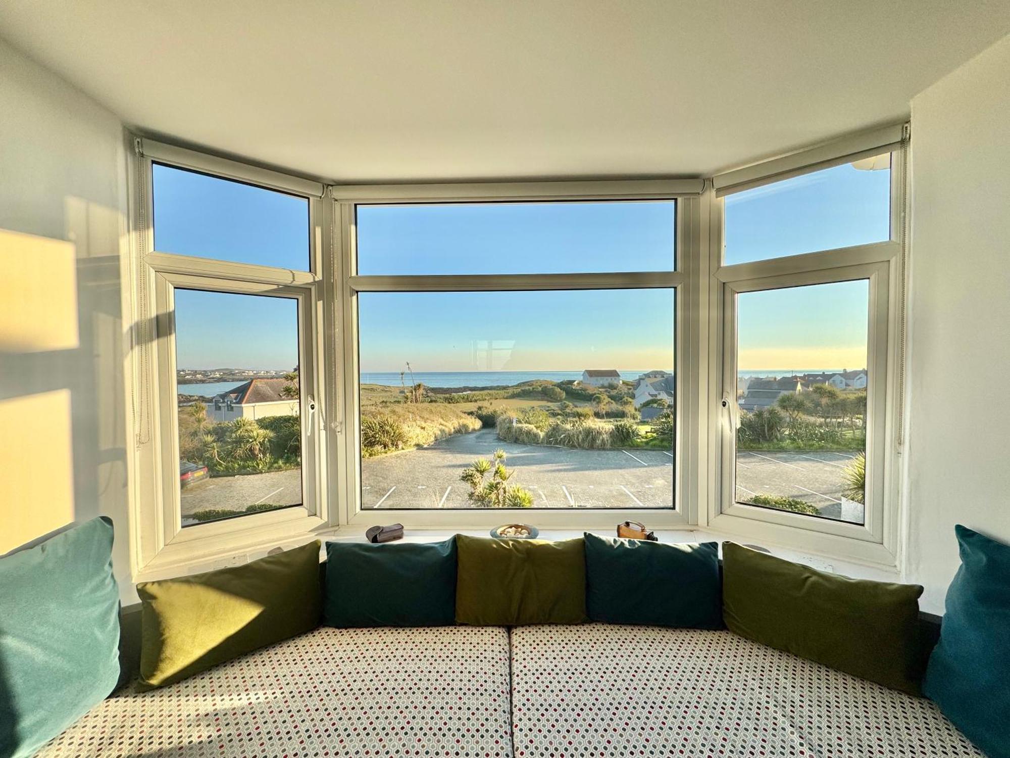 Lagoon View - Sea View- Pet Friendly - 2 Bed Apt - En-Suite Трирддур Экстерьер фото