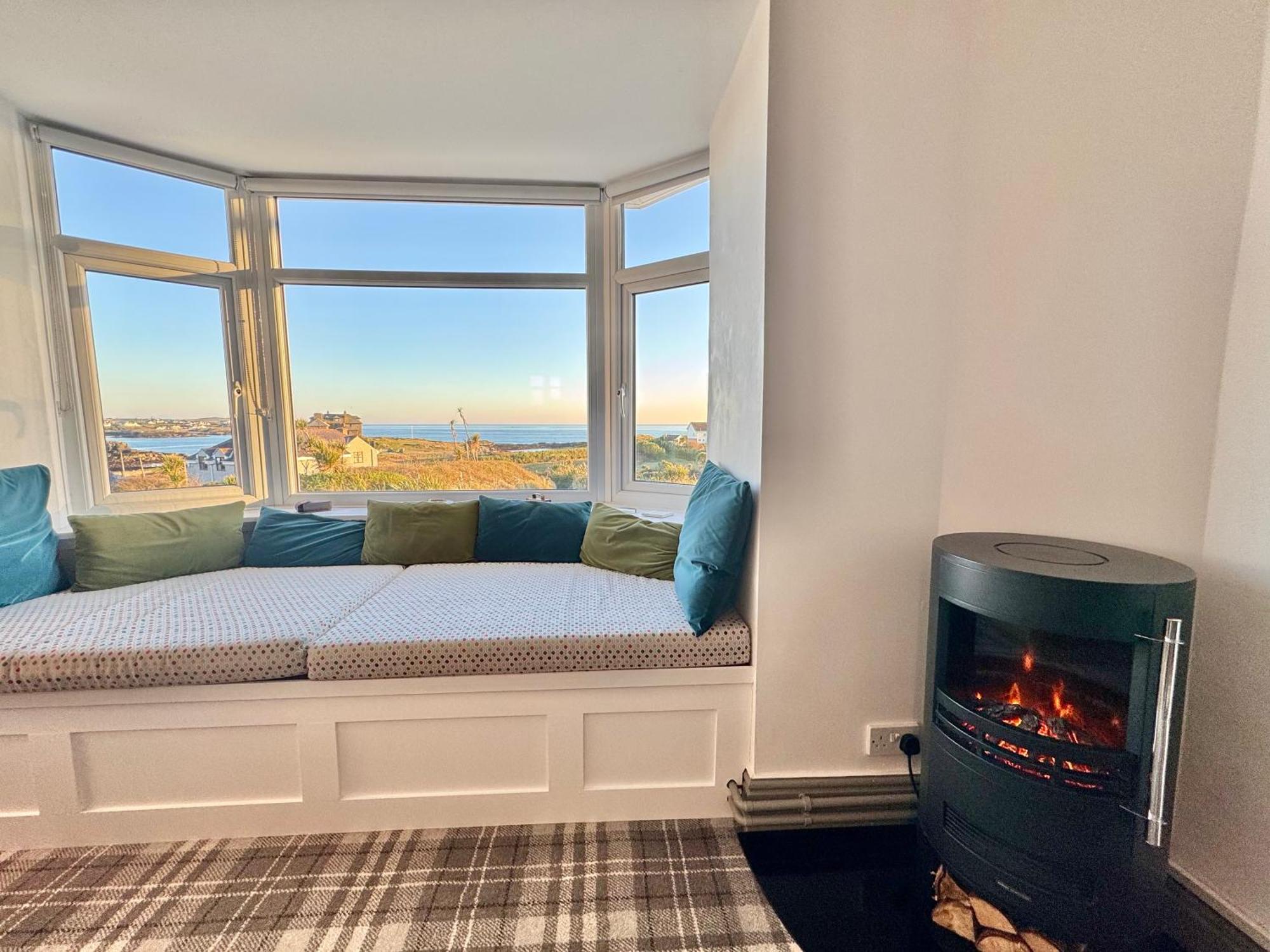 Lagoon View - Sea View- Pet Friendly - 2 Bed Apt - En-Suite Трирддур Экстерьер фото